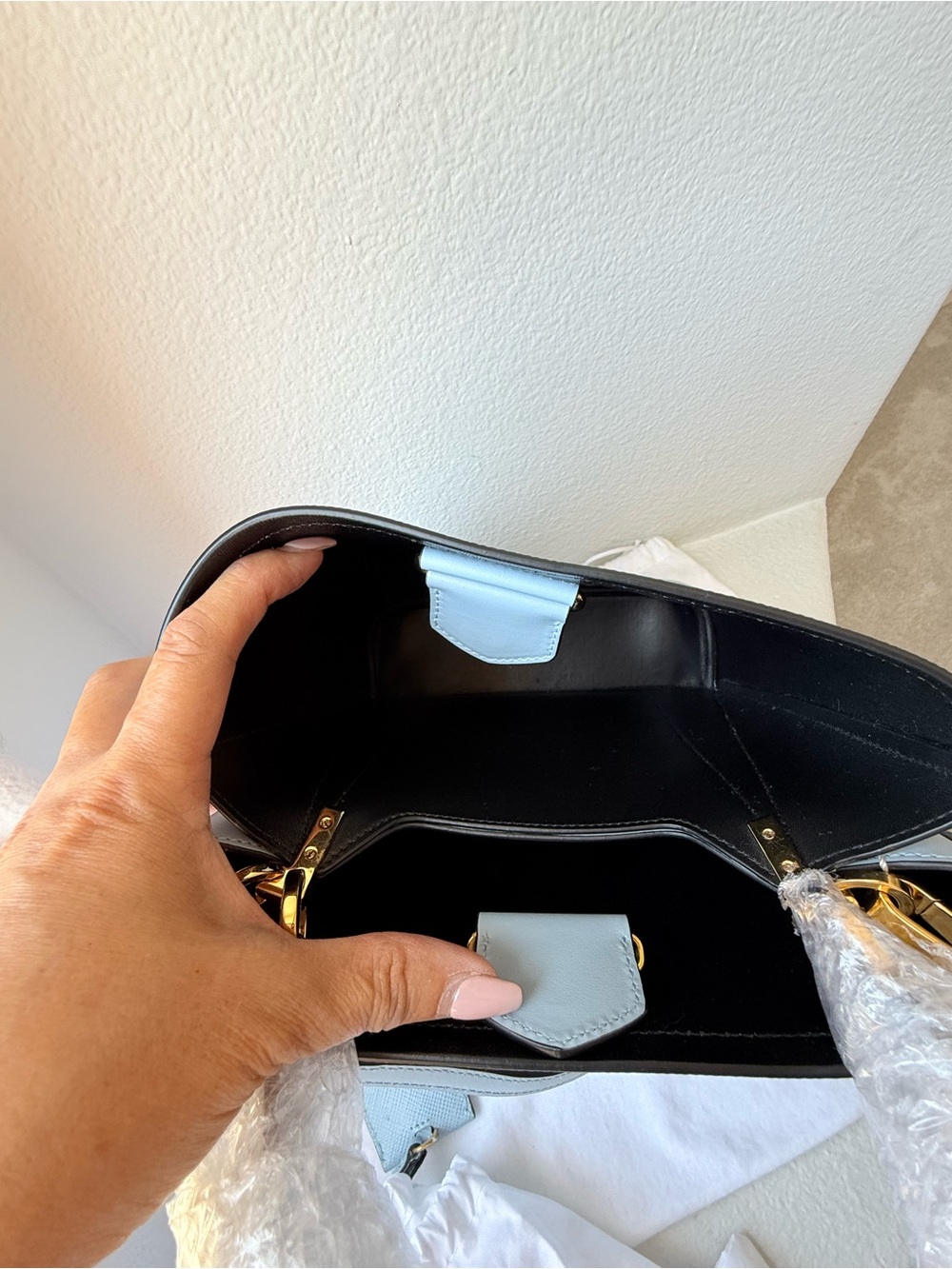 Prada Powder Blue Saffiano Leather Bucket Top-Handle Tote | Dust Bag | Authentic - Picture 3 of 11